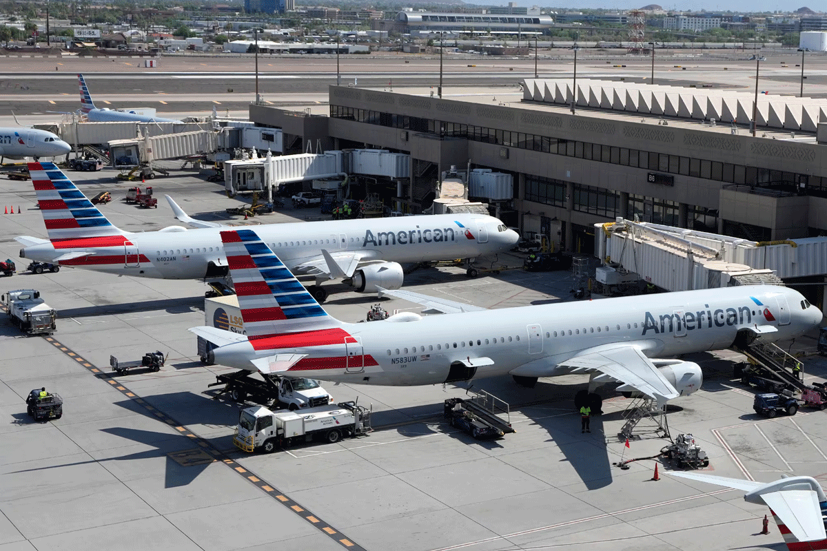 হঠাৎ যুক্তরাষ্ট্রে বিমান চলাচল বন্ধ