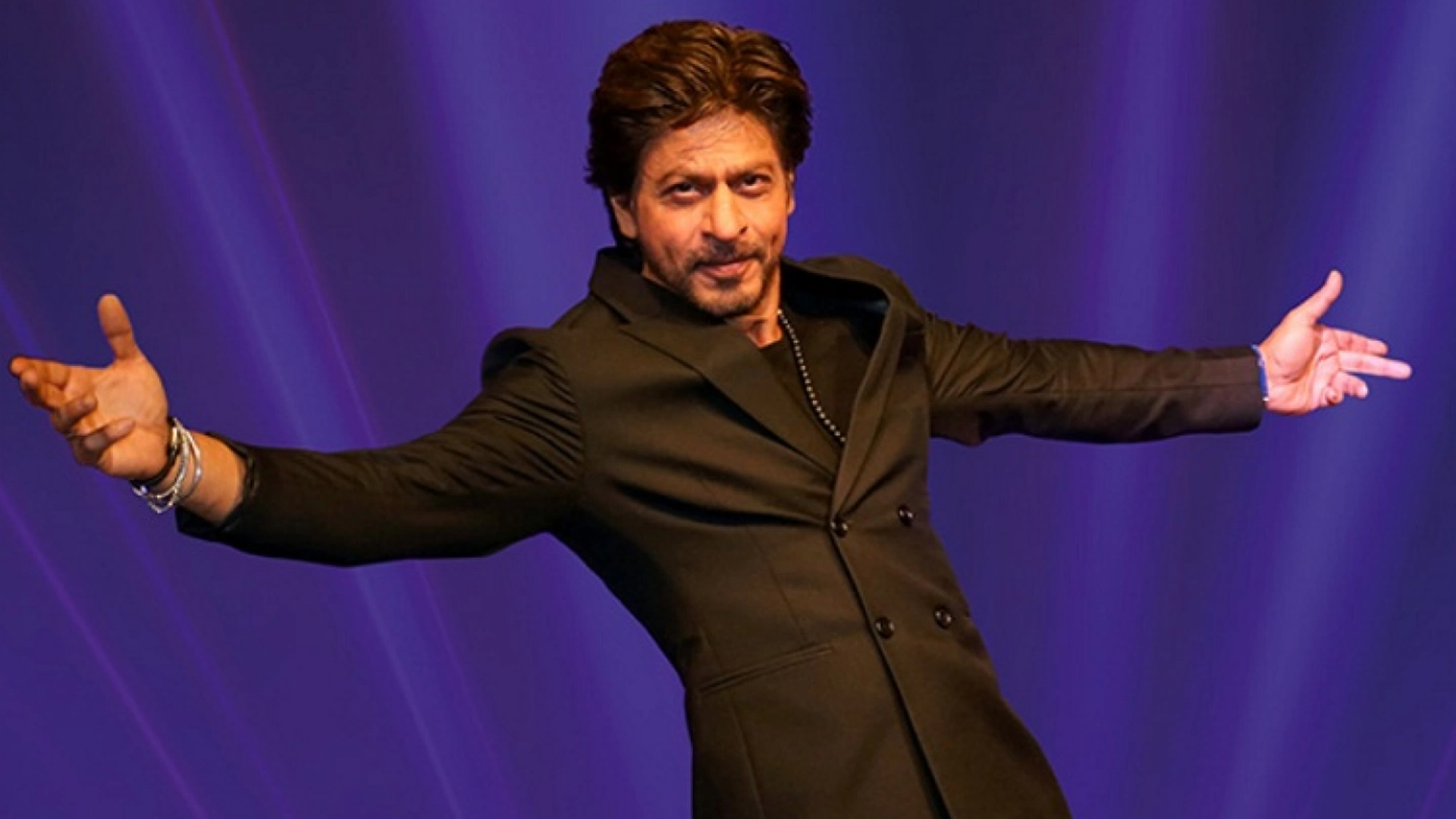 দাম্পত্যের জীবনে সুখী হওয়ার যে মন্ত্র শেখালেন শাহরুখ