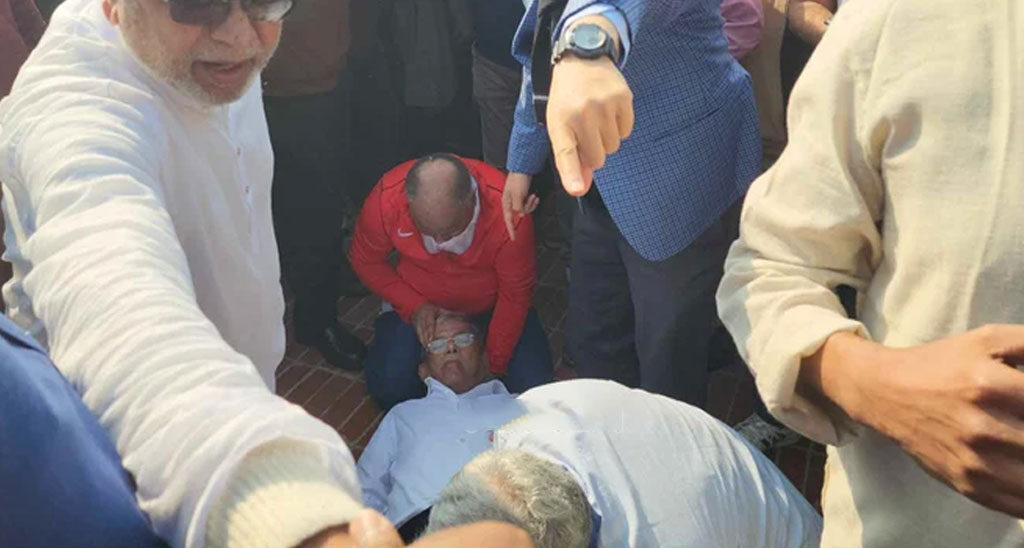 স্মৃতিসৌধে গিয়ে হঠাৎ অসুস্থ মির্জা ফখরুল