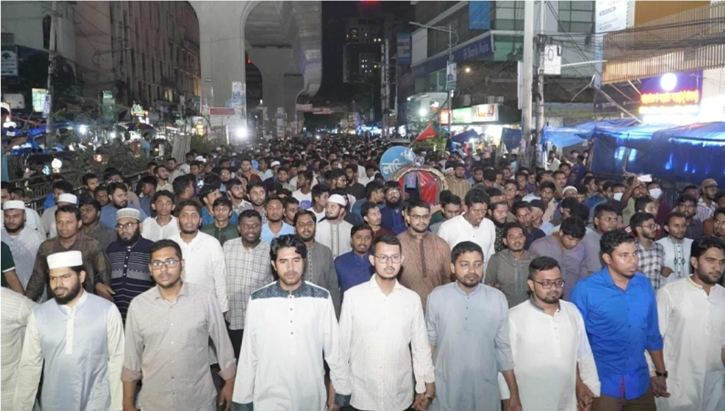 জাকসুর নির্বাচনের ফলাফল বিলম্বের প্রতিবাদে শিবিরের বিক্ষোভ মিছিল