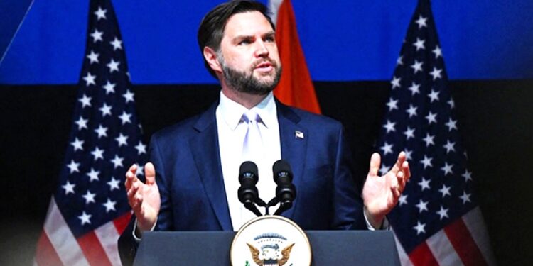 লড়াই থামছে না: ট্রাম্পের নতুন ঘোষণা