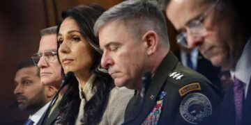 ইরানের শাসনব্যবস্থা এখনও ‘অটুট’ তবে ‘দুর্বল’: তুলসী গ্যাবার্ড